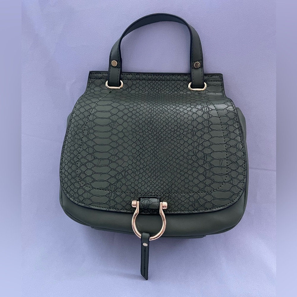Green handbag, NWOT